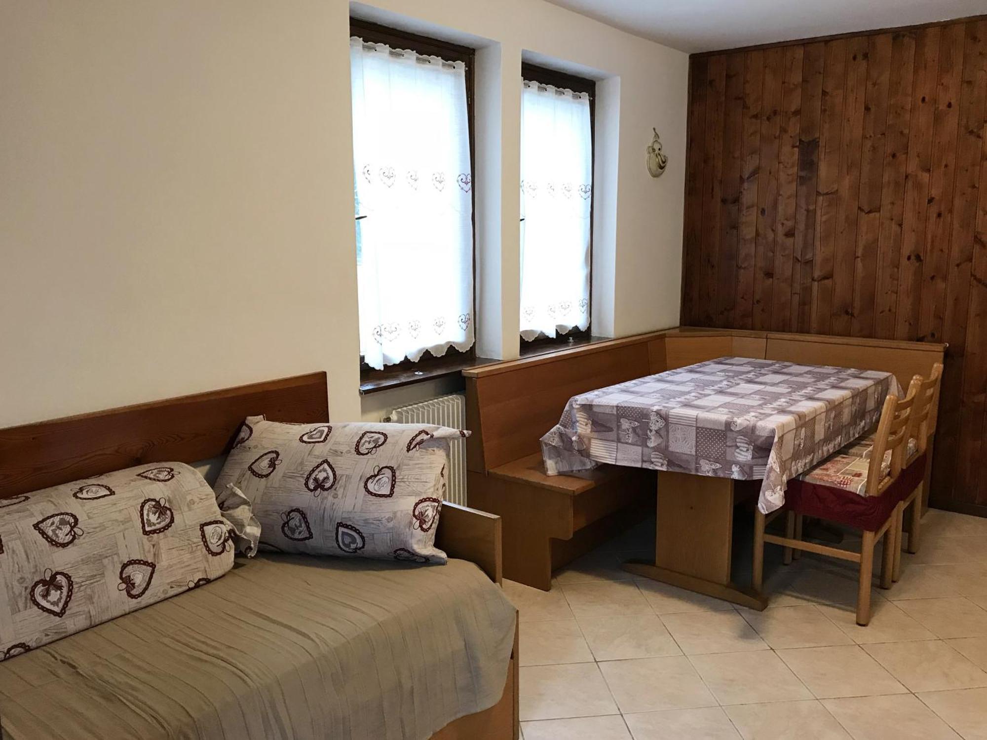 La Pineta - Appartamenti In Villetta Pinzolo Exterior photo